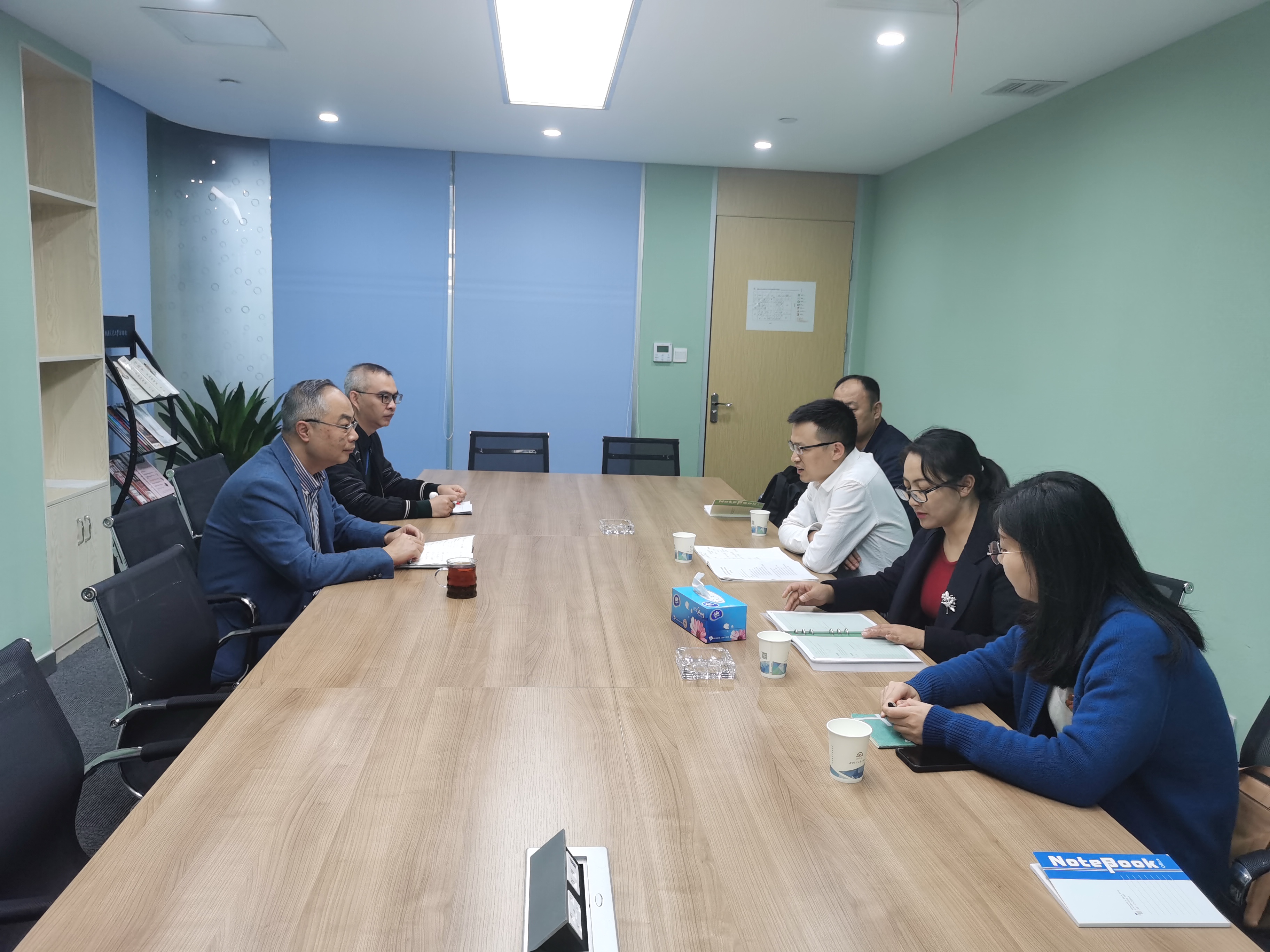 3.调研团队在王长武副院长带领下来到西南交通大学出版社.jpg