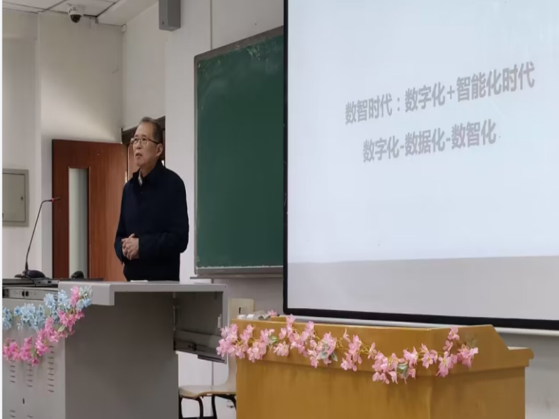 配图.png
